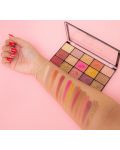 Makeup Revolution Reloaded Палитра сенки Prestige, 15 цвята - 3t