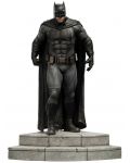 Статуетка Weta DC Comics: Justice League - Batman (Zack Snyder's Justice league), 37 cm - 1t