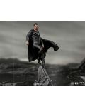 Статуетка Iron Studios DC Comics: Justice League - Black Suit Superman, 30 cm - 11t