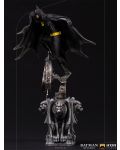 Статуетка Iron Studios DC Comics: Batman - Batman (Batman Returns) (Deluxe Version), 34 cm - 4t