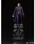 Статуетка Iron Studios DC Comics: Batman - The Joker (The Dark Knight) (Deluxe Version), 30 cm - 3t