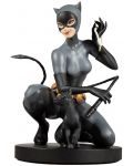 Статуетка DC Direct DC Comics: Batman - Catwoman (by Stanley Artgerm Lau), 19 cm - 3t