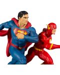 Статуетка DC Direct DC Comics: Justice League - Superman & The Flash Racing (2nd Edition), 26 cm - 5t