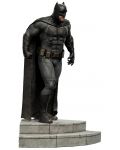 Статуетка Weta DC Comics: Justice League - Batman (Zack Snyder's Justice league), 37 cm - 2t