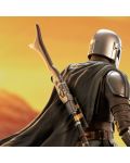 Статуетка Gentle Giant Television: The Mandalorian - The Mandalorian with The Child (Premier Collection), 25 cm - 7t