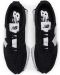 Дамски обувки New Balance - 327 Classics , черни/бели - 8t