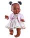 Кукла-бебе Paola Reina Los Gordis - Олга, с бяла рокля на цветенца и розова жилетка, 34 cm - 1t