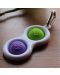 Сензорна играчка-ключодържател Tomy Fat Brain Toys - Simple Dimple, зелена/лилава - 2t