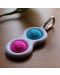Сензорна играчка-ключодържател Tomy Fat Brain Toys - Simple Dimple, синя/розова - 3t