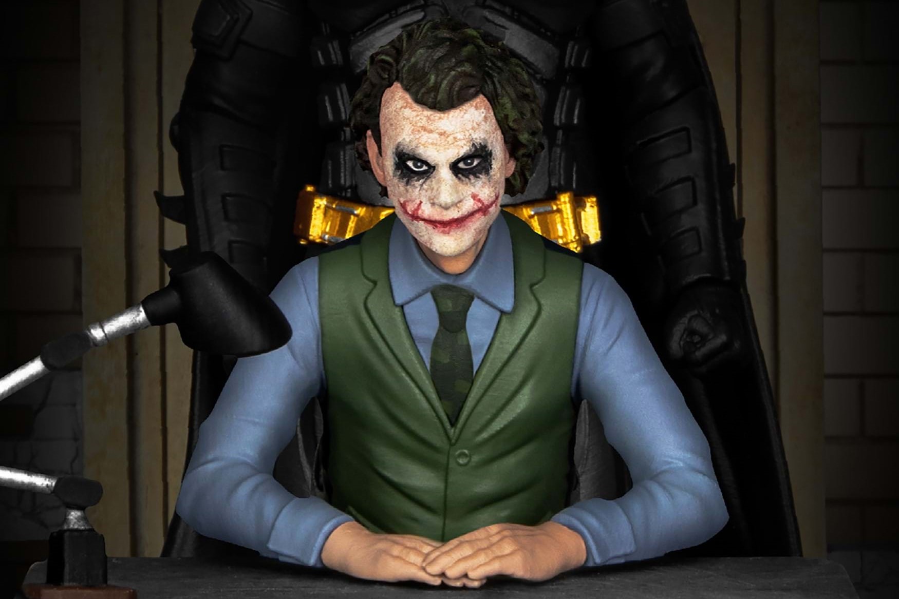 Статуетка Beast Kingdom DC Comics: Batman The Joker