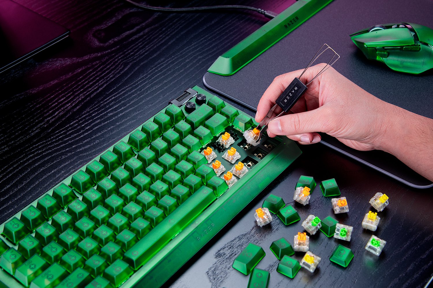 Tastatură mecanică Razer - BlackWidow V4 75, Orange, RGB, Phantom