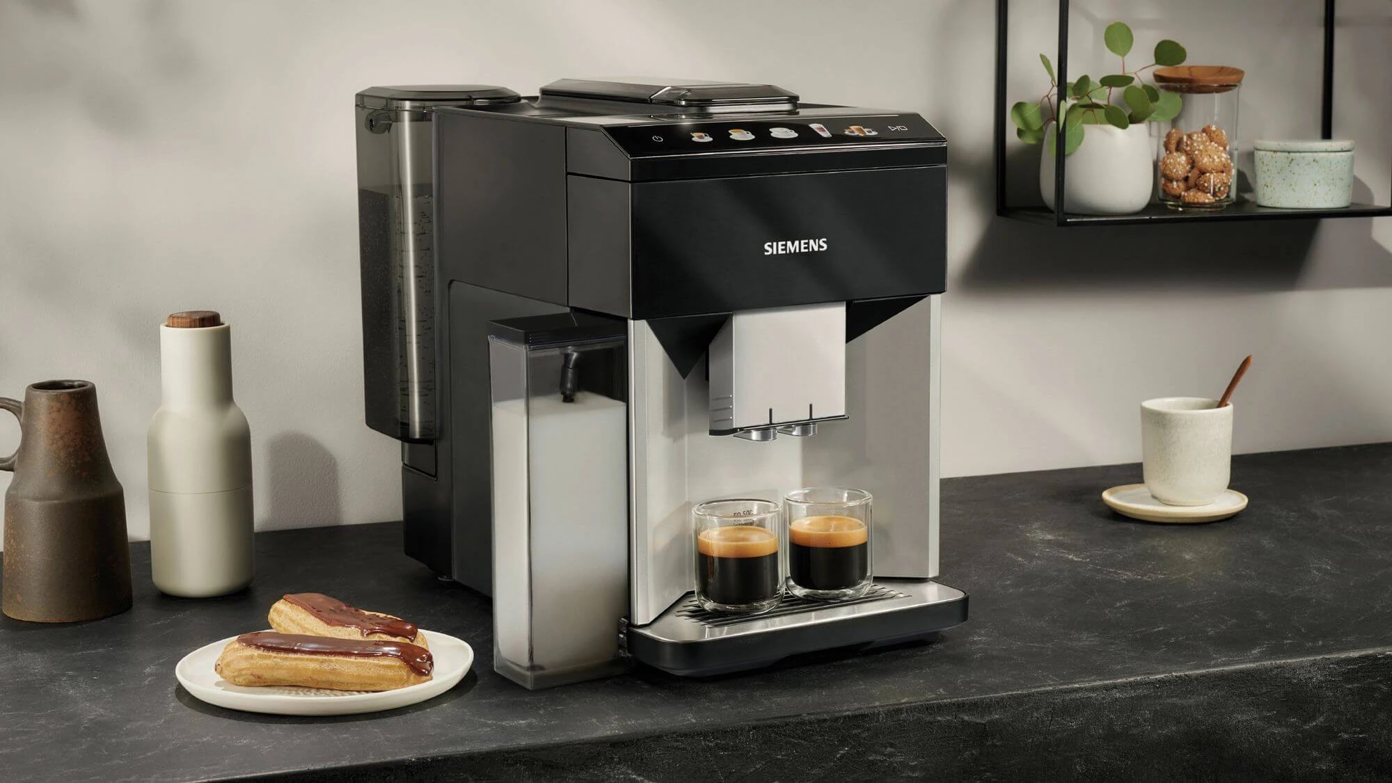  Coffee machine  Siemens - TQ513R01, 15 bar, 1.9 l, black