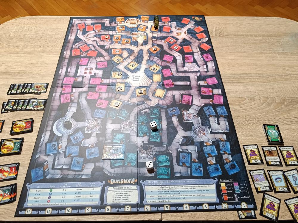 Joc de societate Dungeons and Dragons: Dungeon! Fantasy Board Game