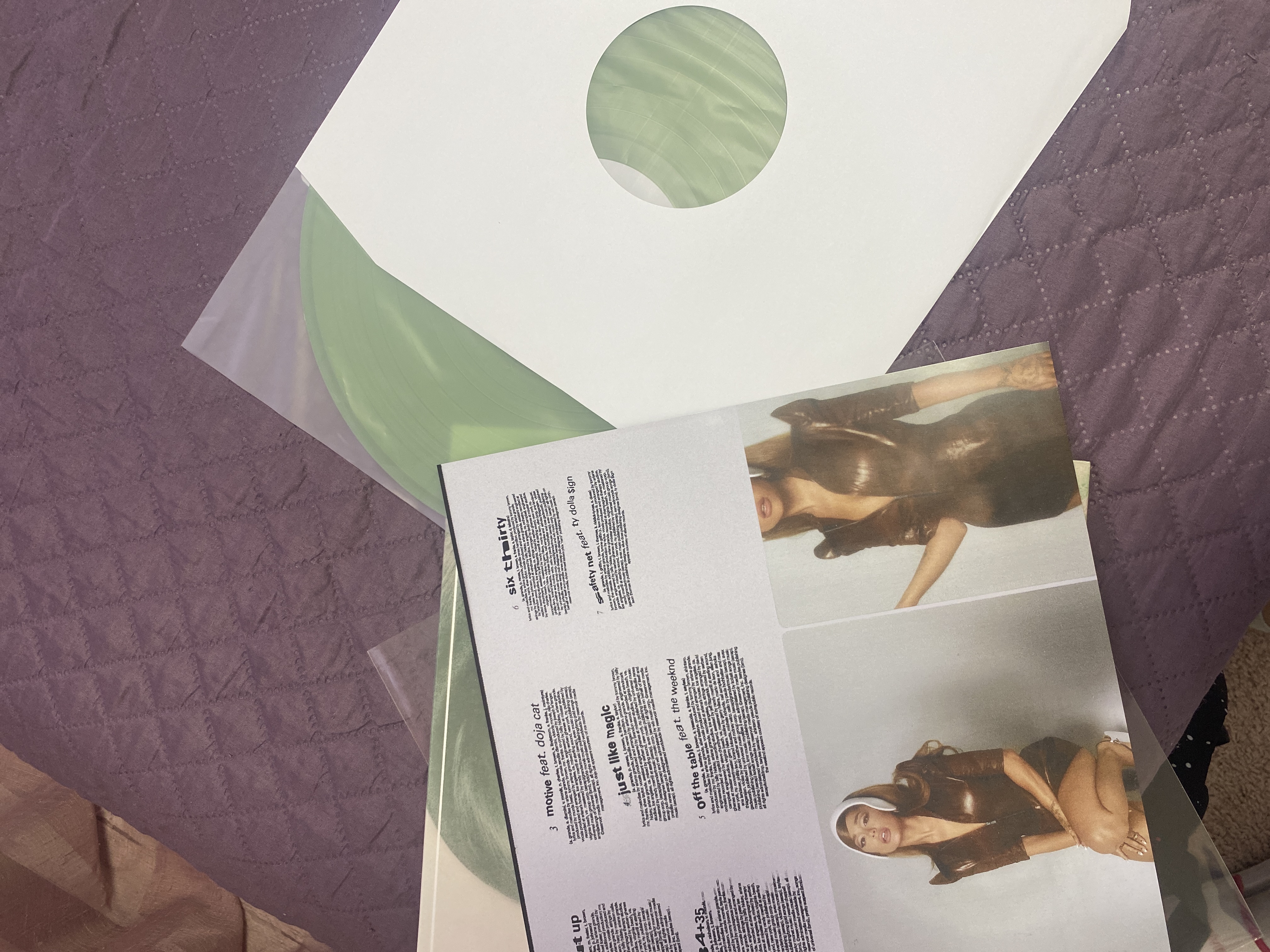 Ariana Grande - Positions (Vinyl) | Ozone.ro